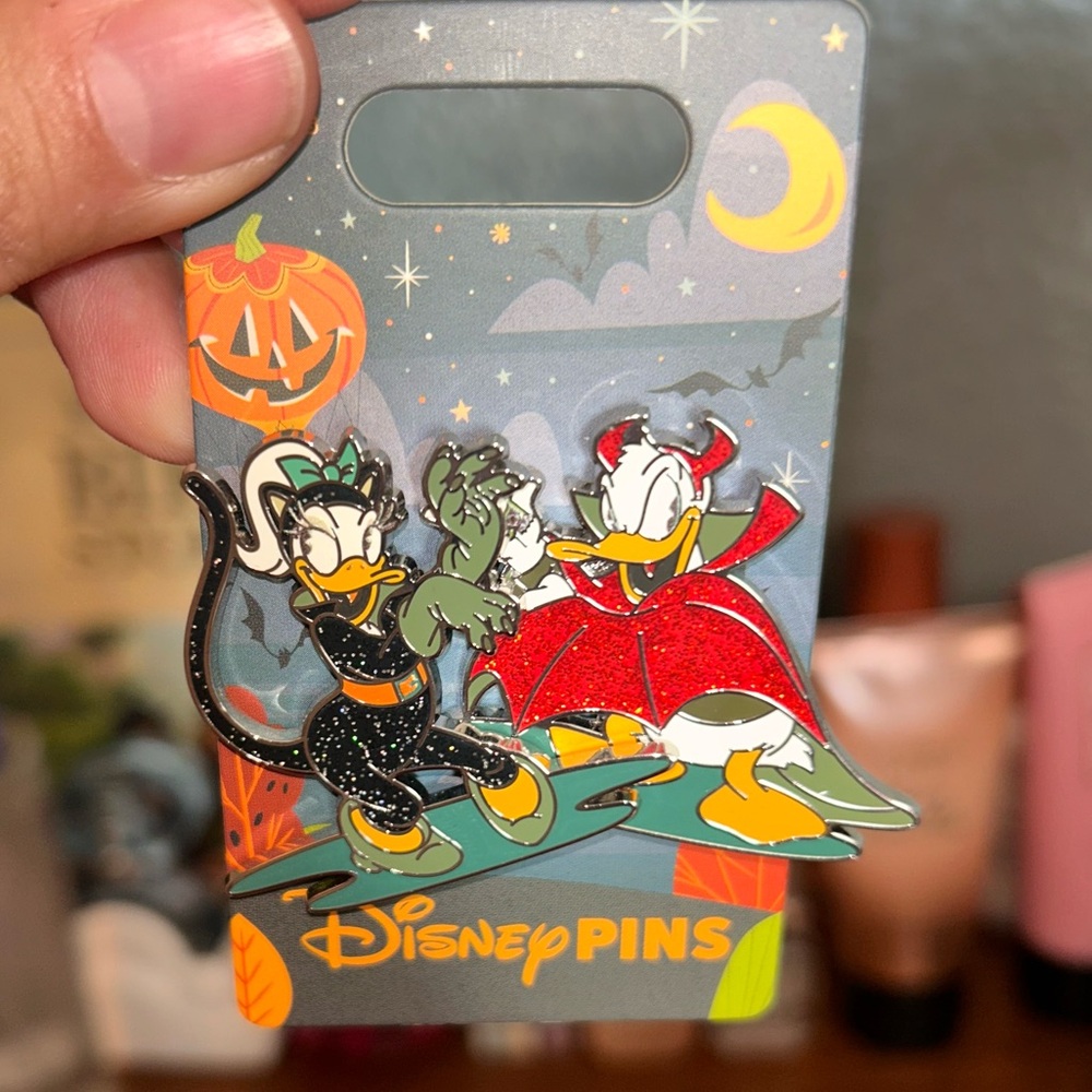 Daisy and Donald 2025 Halloween Pin